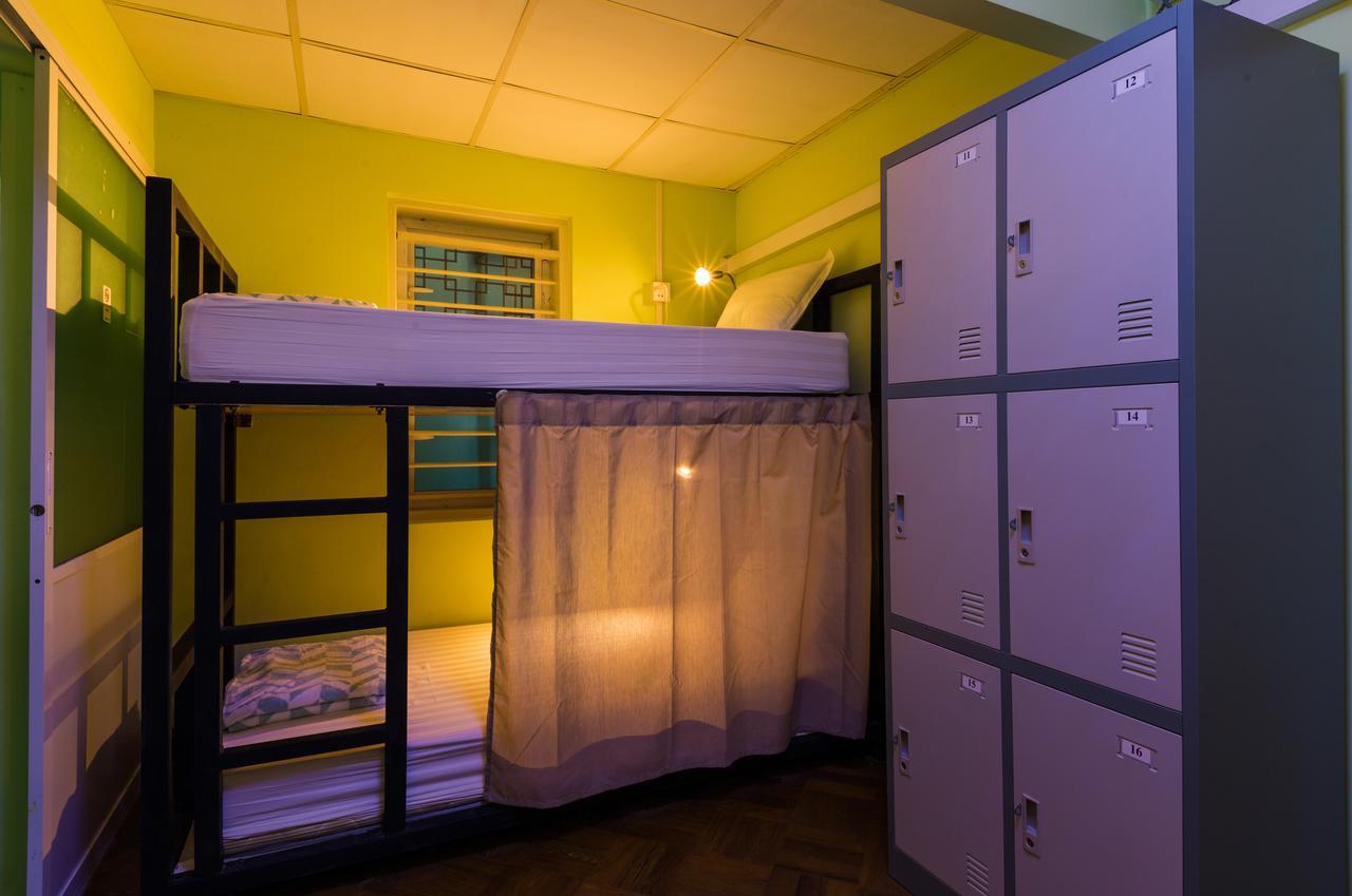 Little Monkey Hostel Yangon Exterior foto