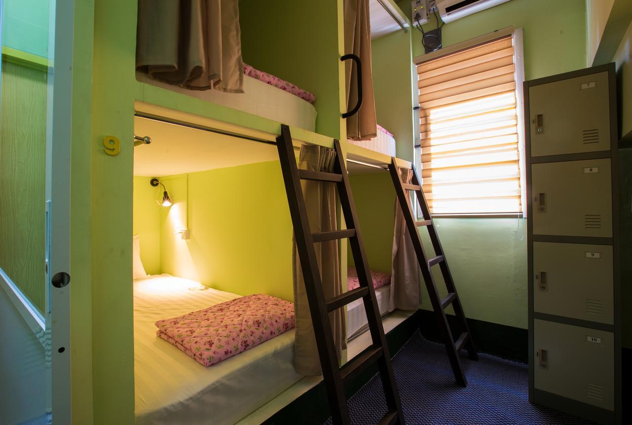 Little Monkey Hostel Yangon Exterior foto