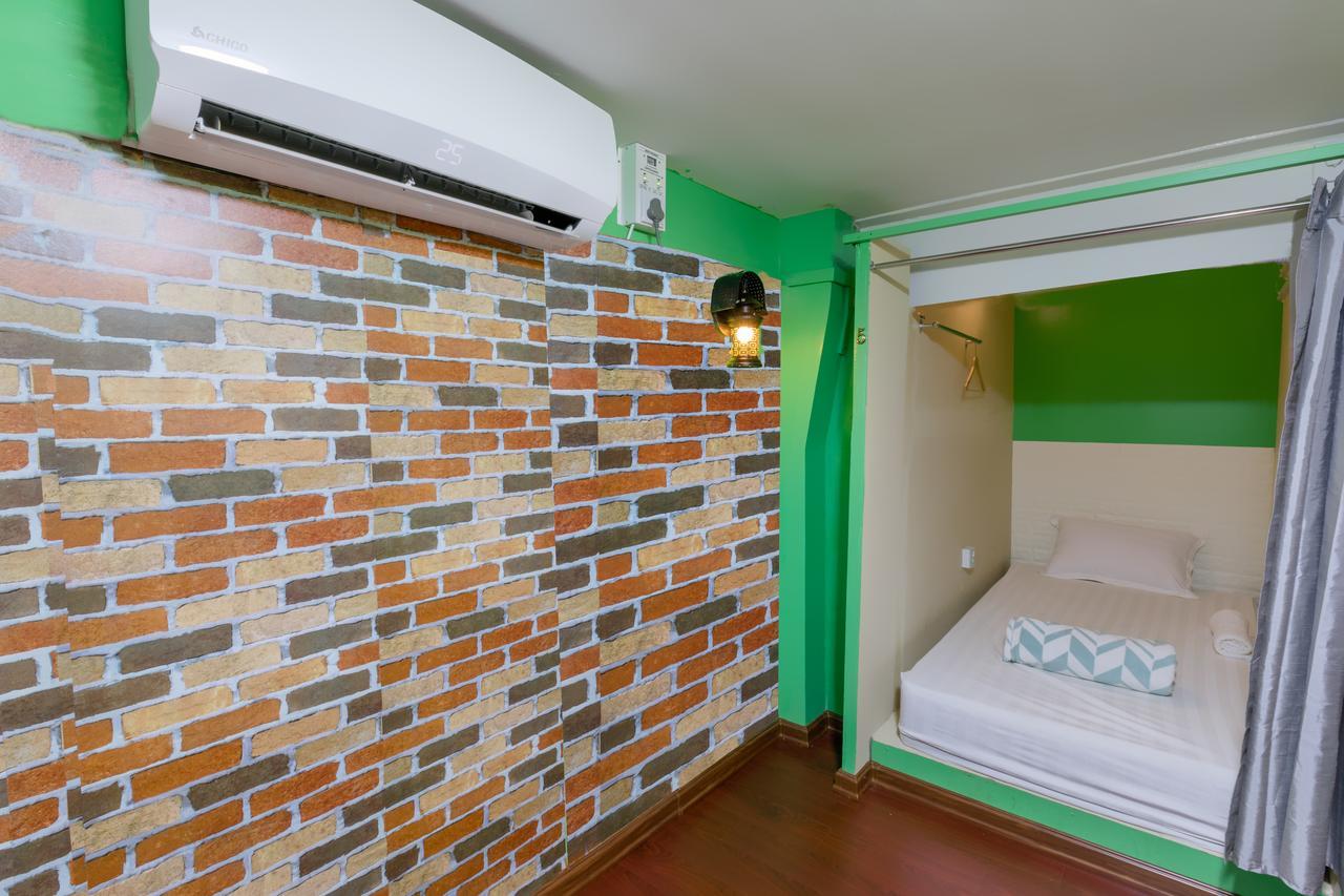 Little Monkey Hostel Yangon Exterior foto