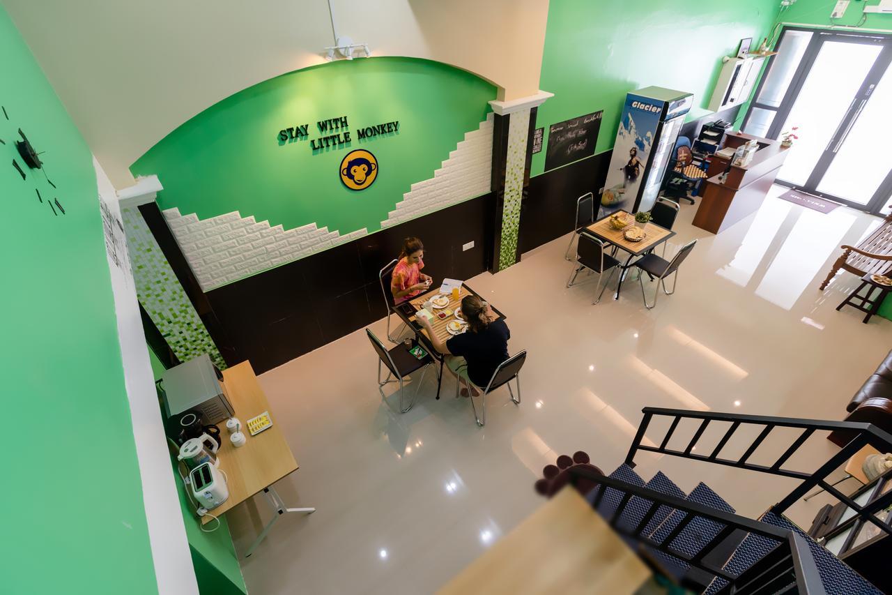 Little Monkey Hostel Yangon Exterior foto