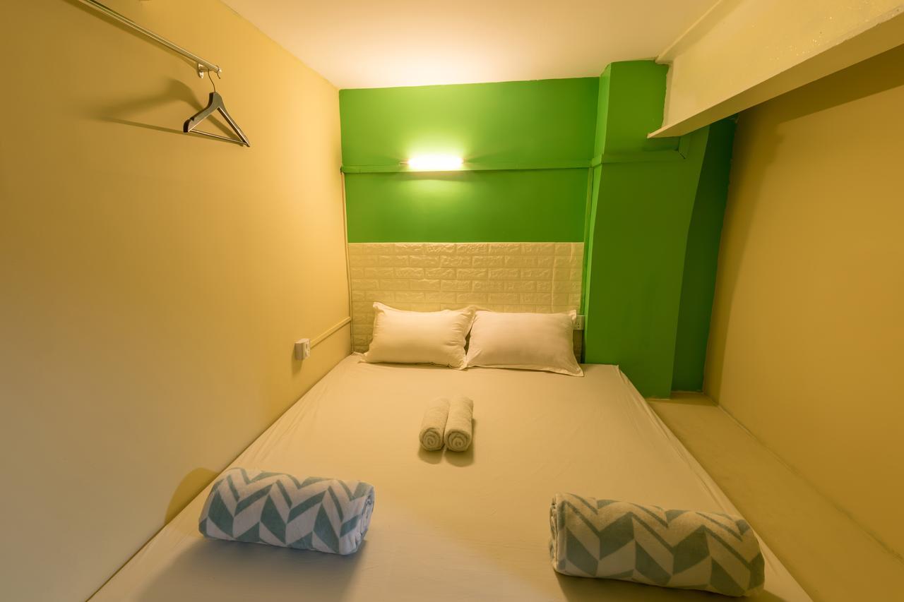 Little Monkey Hostel Yangon Exterior foto