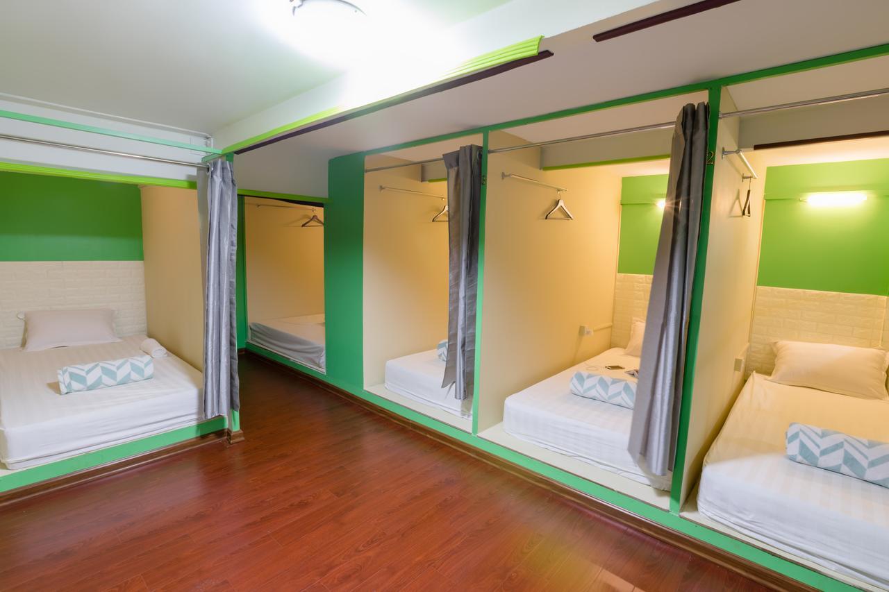 Little Monkey Hostel Yangon Exterior foto