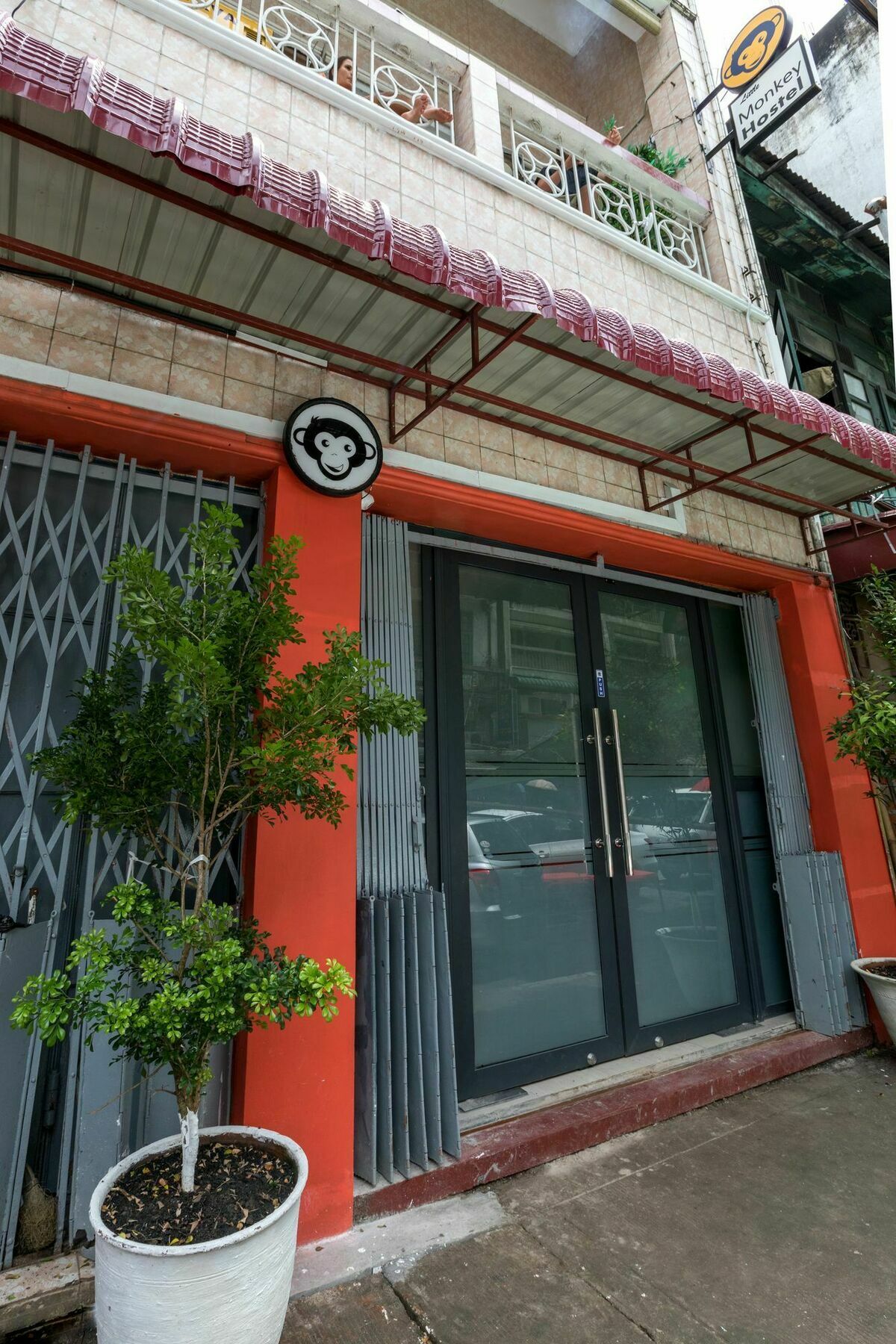 Little Monkey Hostel Yangon Exterior foto